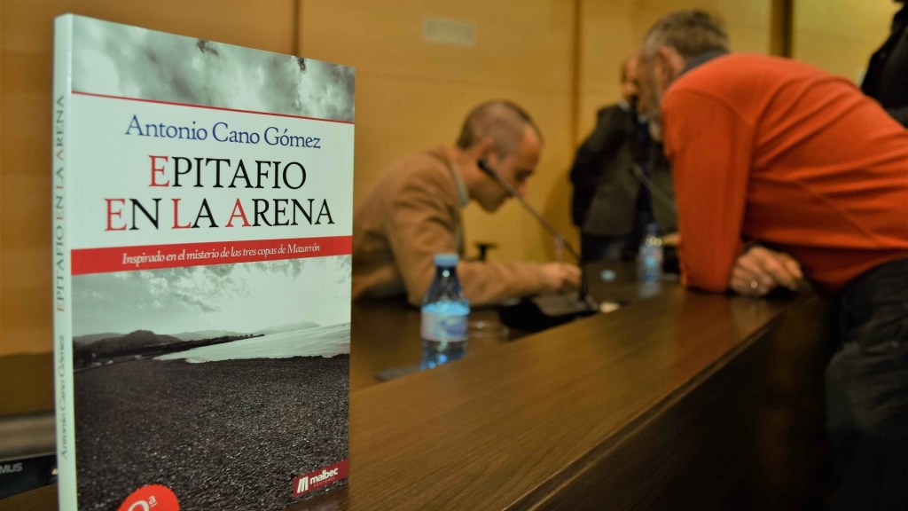 ‘Epitafio en la arena’: el misterio de las tres&nbsp;copas